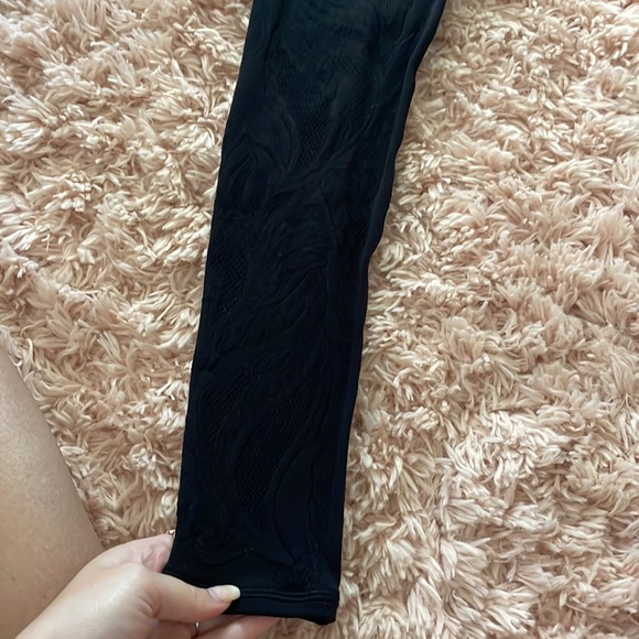 Black Lululemon Leggings - Picture 6 of 7